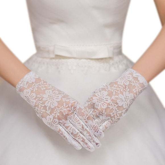 Short Lace Bridal Gloves