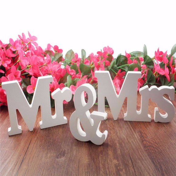 Mr & Mrs Wedding Desk Decoration